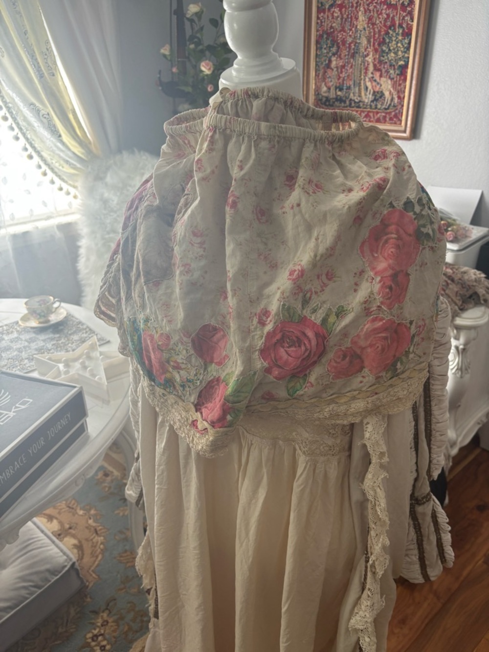Magnolia Pearl Cream Shorts with Pink Floral Print - Picture 5 of 8